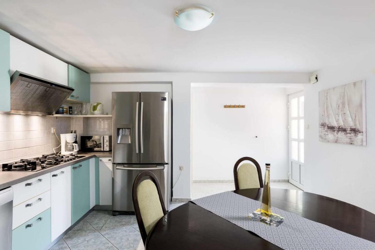 Apartmani Vinko Tribunj-Sovlje Tribalj Dış mekan fotoğraf
