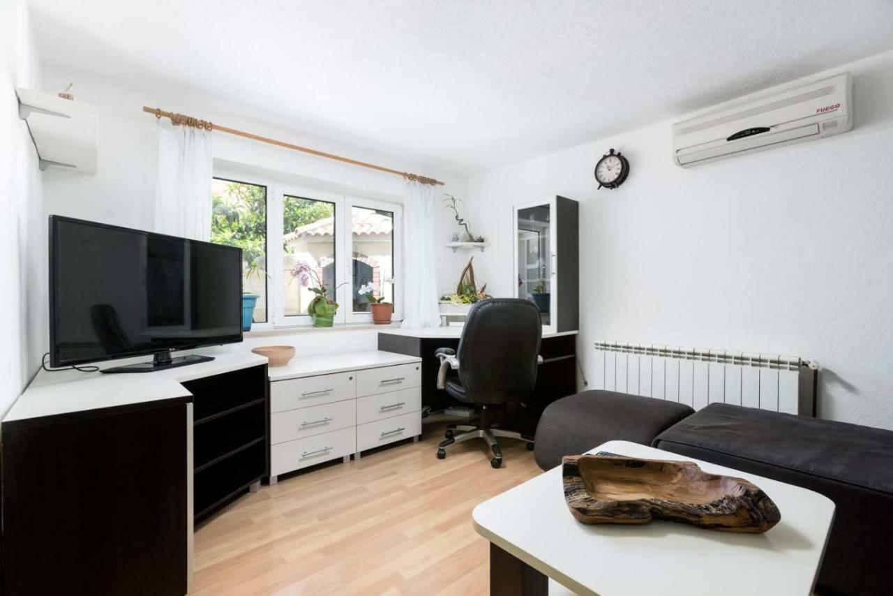 Apartmani Vinko Tribunj-Sovlje Tribalj Dış mekan fotoğraf