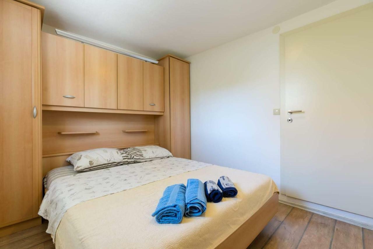 Apartmani Vinko Tribunj-Sovlje Tribalj Dış mekan fotoğraf