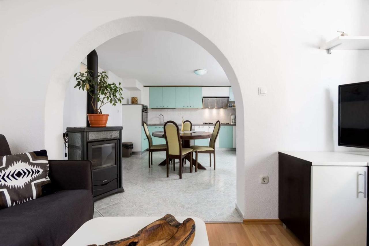Apartmani Vinko Tribunj-Sovlje Tribalj Dış mekan fotoğraf