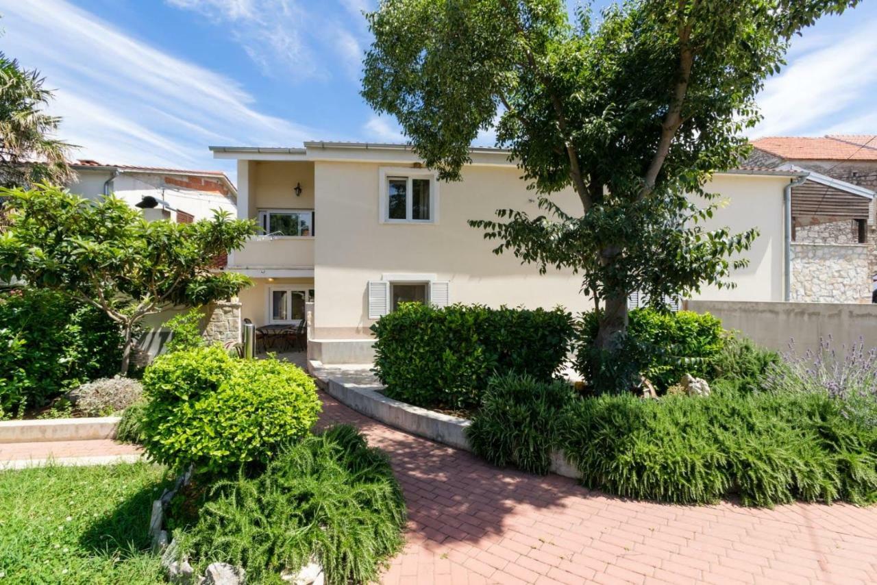 Apartmani Vinko Tribunj-Sovlje Tribalj Dış mekan fotoğraf